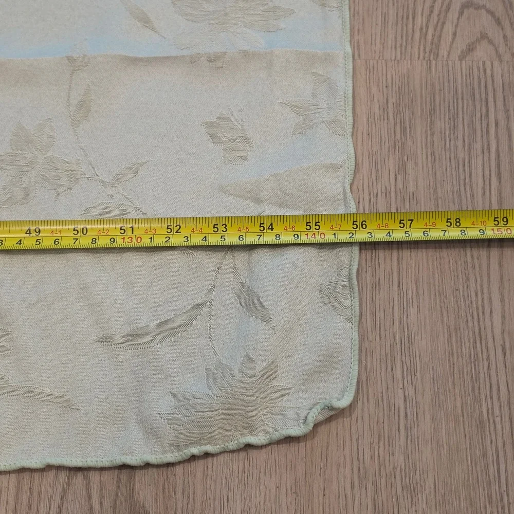 Light Green Floral Damask Tablecloth Jacquard Butterfly Scalloped Edge 80x56